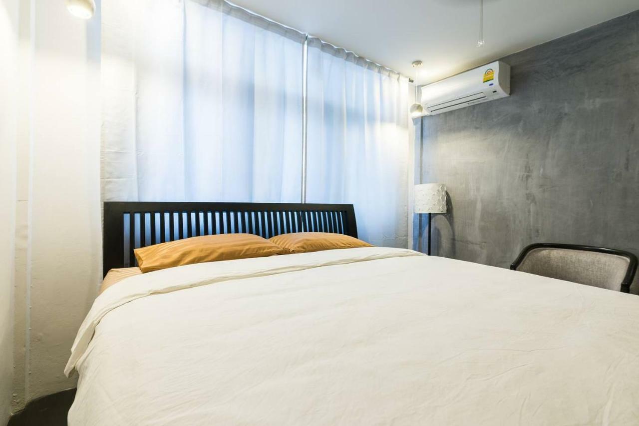 196 โอลด์ทาวน์ ชิค ทาวน์เฮาส์ Hotel กรุงเทพมหานคร ภายนอก รูปภาพ